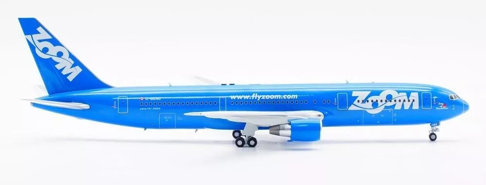 INFLIGHT 200 B767-306/ER ZOOM AIRLINES REG: C-GZNC