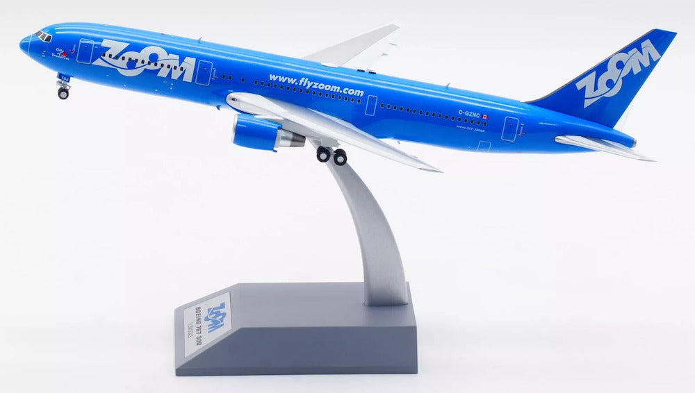 INFLIGHT 200 B767-300 ZOOM AIRLINES REG: G-CZNA