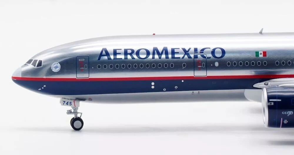 INFLIGHT 200 B777-2Q8/ER AEROMEXICO REG: N745AM