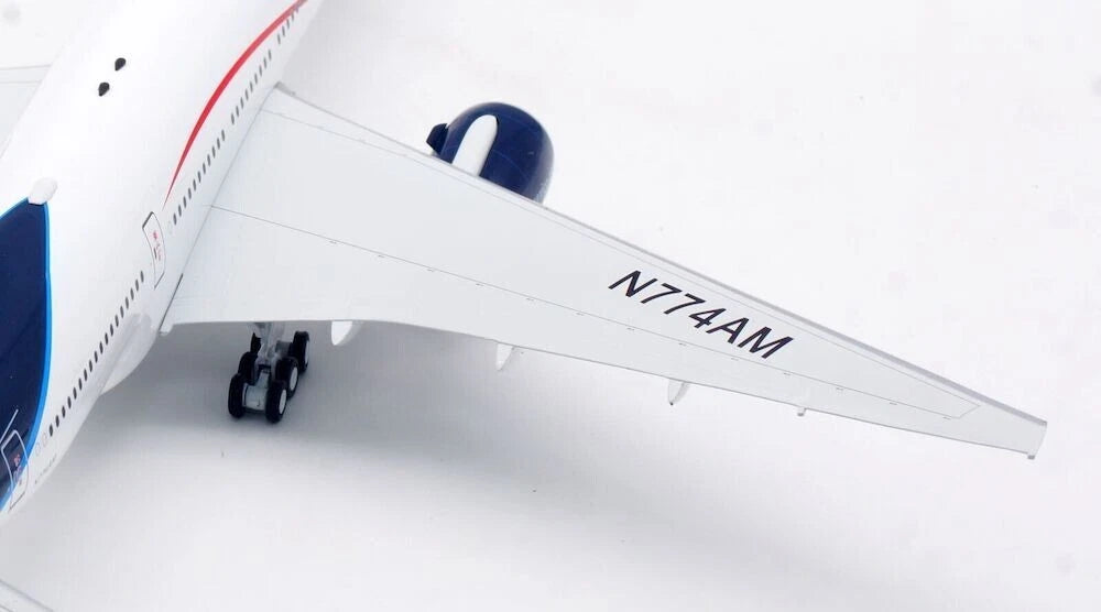 INFLIGHT 200 B777-2Q8/ER AEROMEXICO REG: N774AM