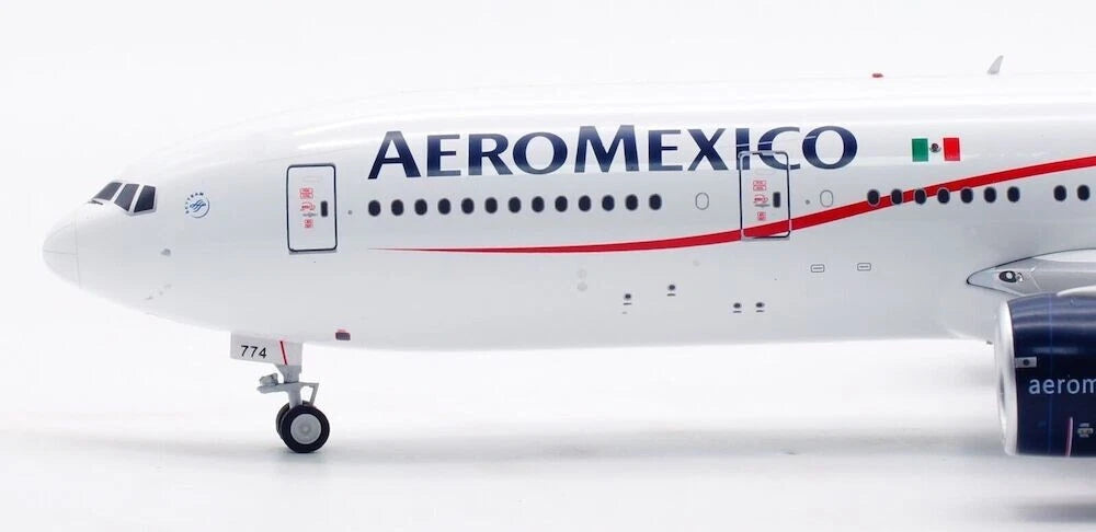 INFLIGHT 200 B777-2Q8/ER AEROMEXICO REG: N774AM