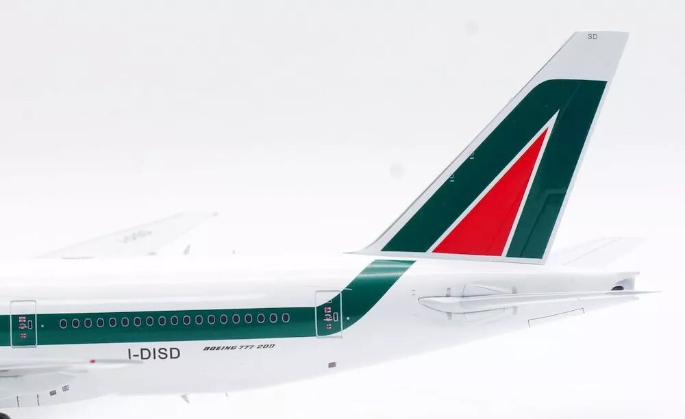 INFLIGHT 200 B777-243/ER ALITALIA REG: I-DISD