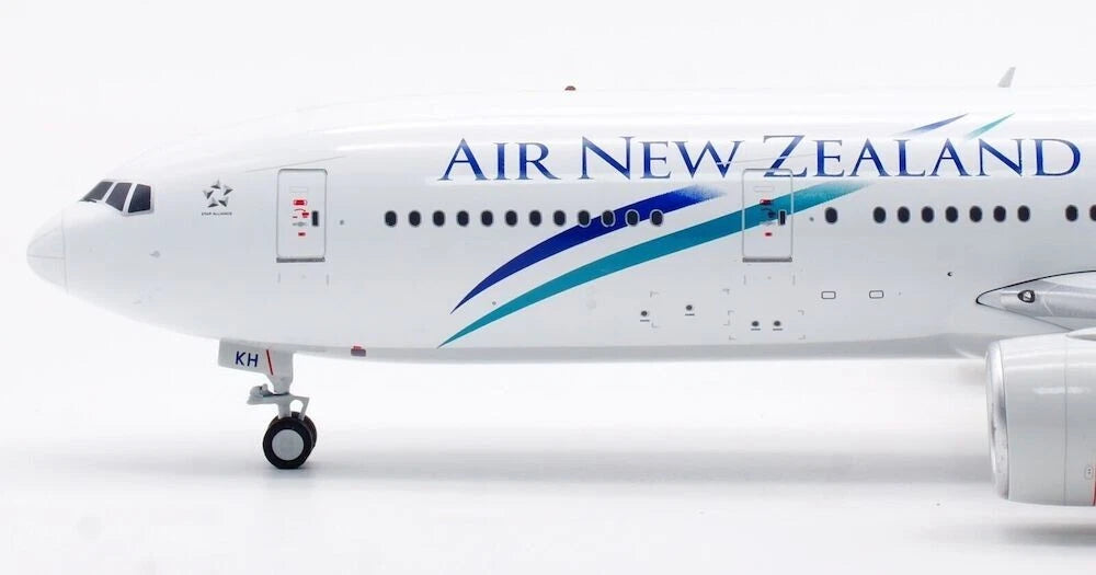 INFLIGHT 200 B777-219/ER AIR NEW ZEALAND REG: ZK-OKH