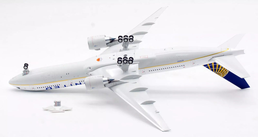 INFLIGHT 200 B777-224/ER UNITED AIRLINES REG: N78009