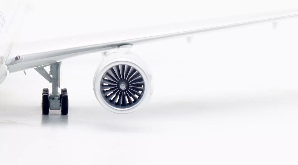 INFLIGHT 200 B777-224/ER UNITED AIRLINES REG: N78009