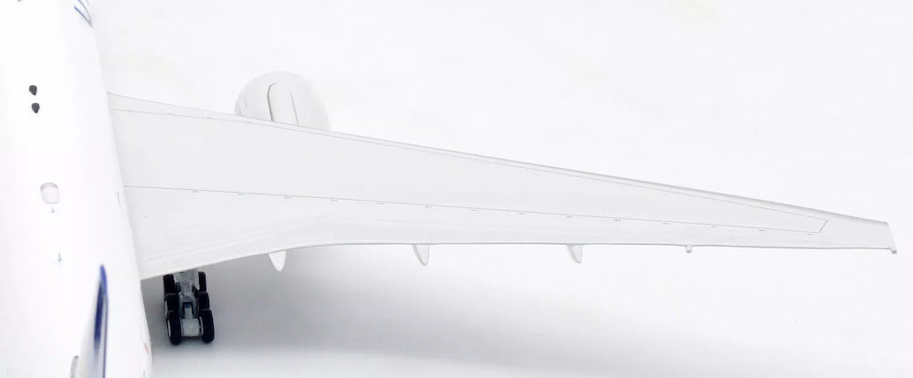 INFLIGHT 200 B777-224/ER UNITED AIRLINES REG: N78009