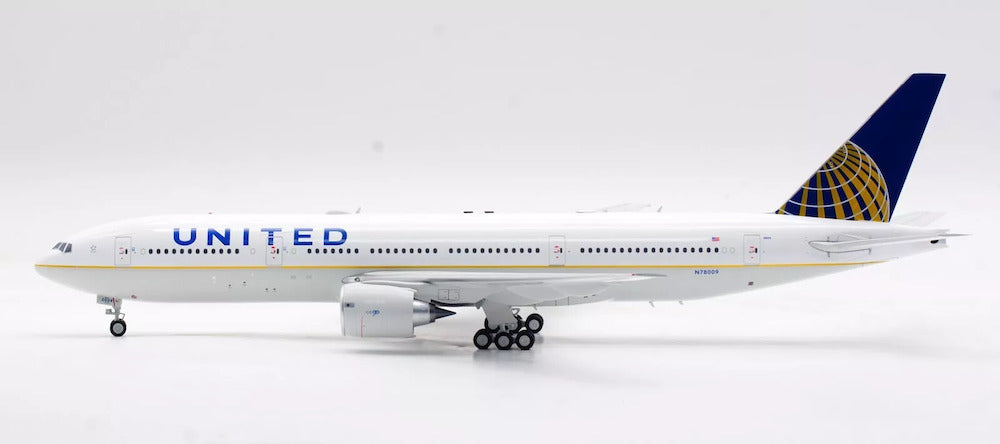 INFLIGHT 200 B777-224/ER UNITED AIRLINES REG: N78009