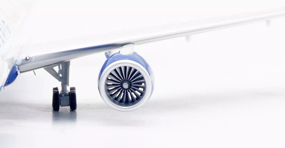 INFLIGHT 200 B777-2Q8/ER VARIG REG: PP-VRA