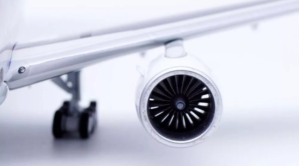 INFLIGHT 200 B777-300ER BOEING HOUSE COLOURS (PW ENGINES) REG: N5020K