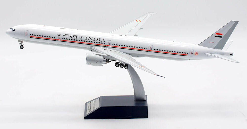 INFLIGHT 200 INDIAN AIR FORCE B777-300ER REG: VT-ALV