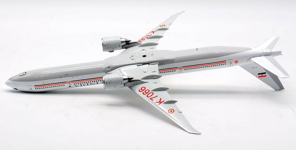 INFLIGHT 200 INDIAN AIR FORCE B777-300ER REG: VT-ALV