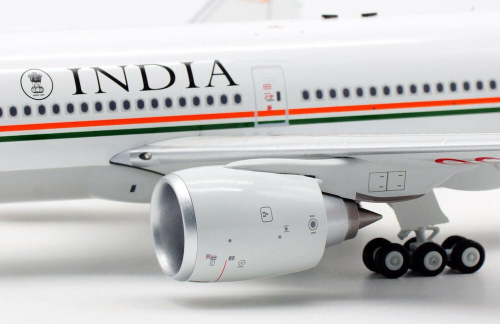 INFLIGHT 200 INDIAN AIR FORCE B777-300ER REG: VT-ALV