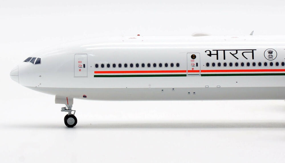 INFLIGHT 200 INDIAN AIR FORCE B777-300ER REG: VT-ALV