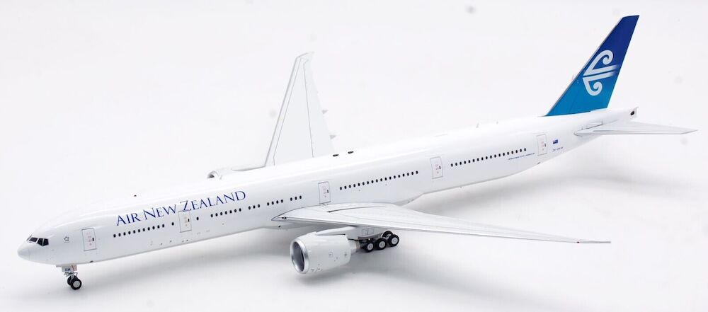 INFLIGHT 200 B777-319/ER AIR NEW ZEALAND REG: ZK-OKM WITH STAND (LTD 100 MODELS)