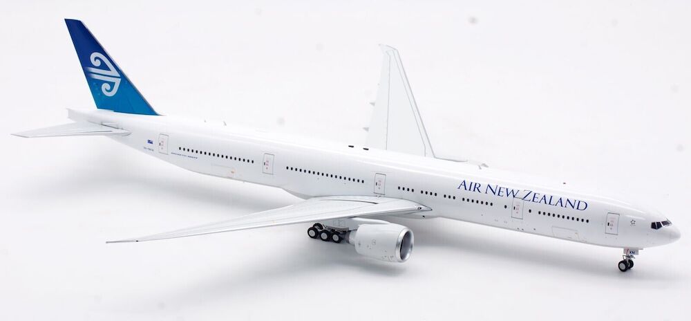 INFLIGHT 200 B777-319/ER AIR NEW ZEALAND REG: ZK-OKM WITH STAND (LTD 100 MODELS)