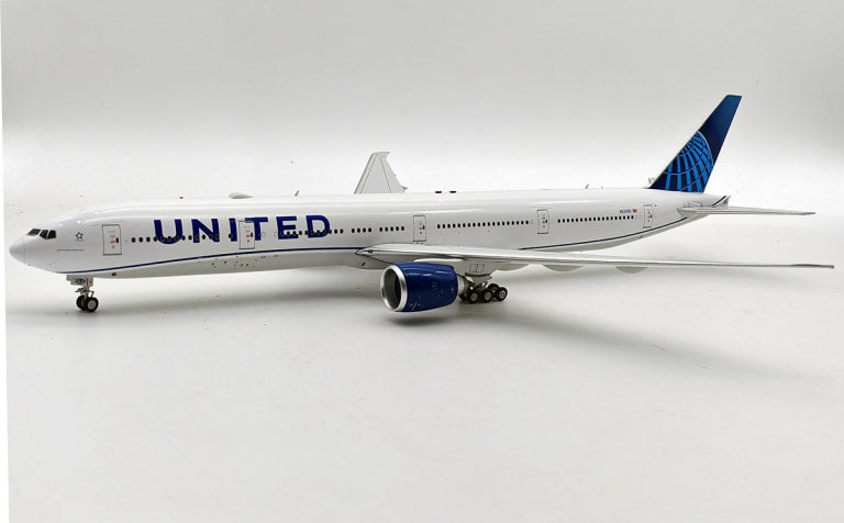 INFLIGHT 200 B777-322/ER UNITED AIRLINES REG: N2250U