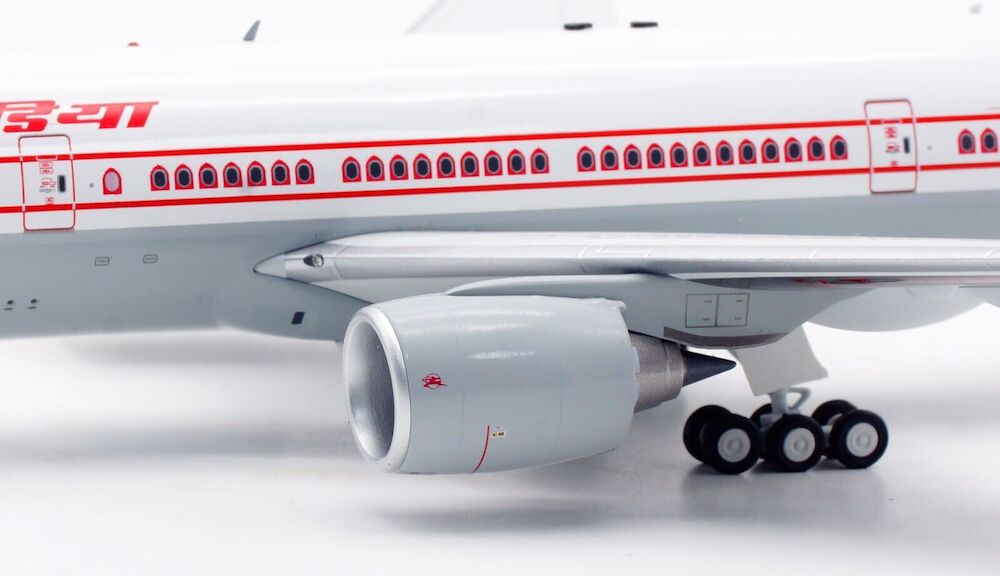 INFLIGHT 200 B777-200 AIR INDIA REG: VT-AIL