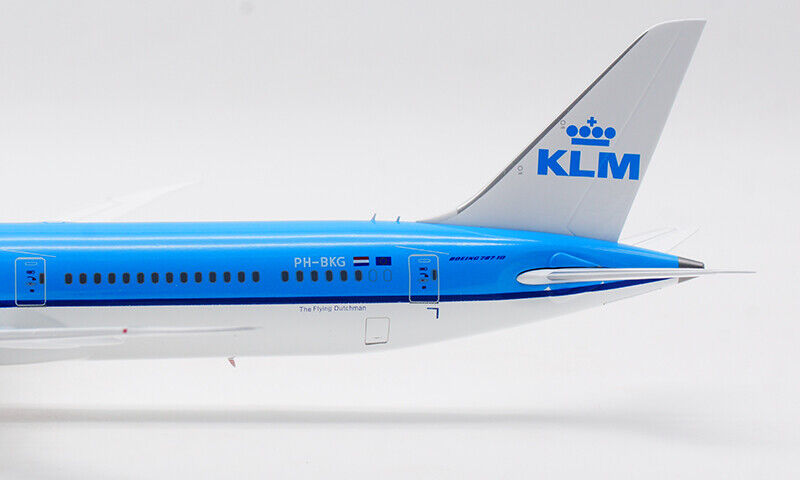 INFLIGHT 200 B787-10 DREAMLINER ROYAL DUTCH (KLM) REG: PH-BKG