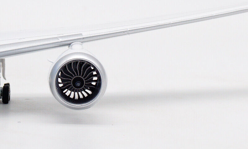 INFLIGHT 200 B787-10 DREAMLINER ROYAL DUTCH (KLM) REG: PH-BKG