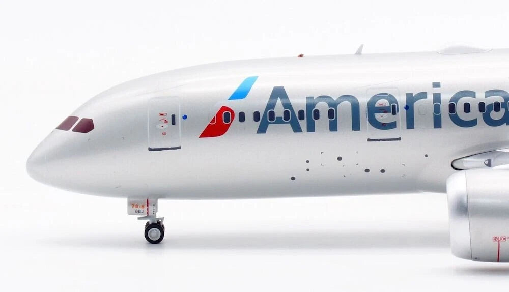 INFLIGHT 200 B787-8 DREAMLINER AMERICAN AIRLINES REG: N880BJ