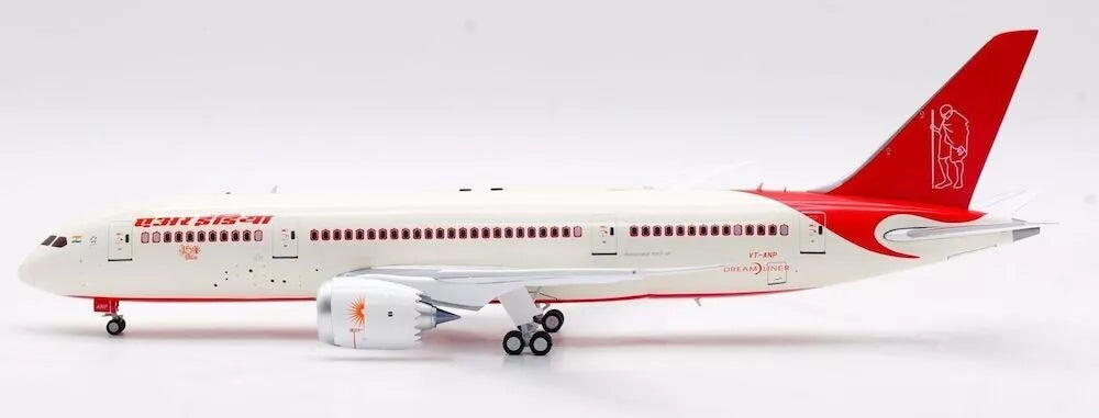 INFLIGHT 200 B787-8 DREAMLINER AIR INDIA REG: VT-ANP