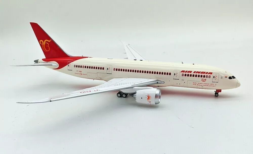INFLIGHT 200 B787-8 DREAMLINER AIR INDIA REG: VT-ANQ