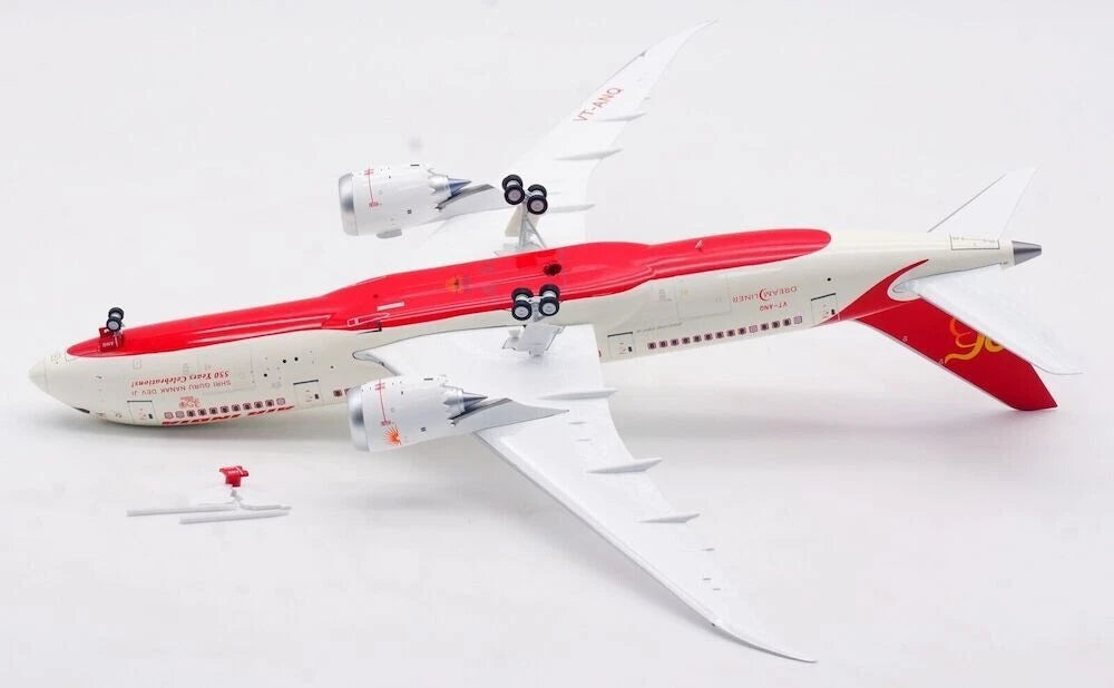 INFLIGHT 200 B787-8 DREAMLINER AIR INDIA REG: VT-ANQ