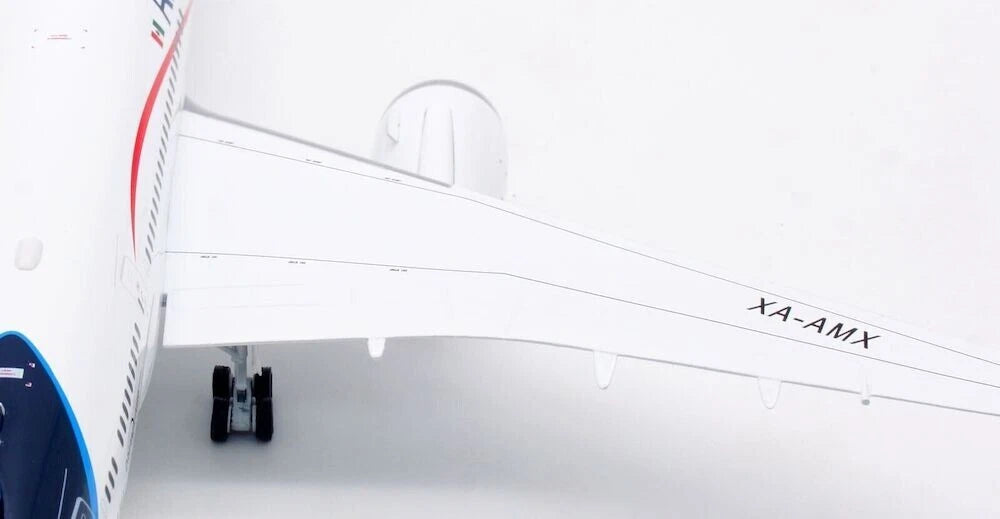 INFLIGHT 200 B787-8 DREAMLINER AEROMEXICO REG: XA-AMX