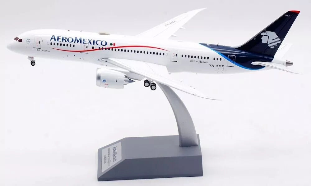 INFLIGHT 200 B787-8 DREAMLINER AEROMEXICO REG: XA-AMX