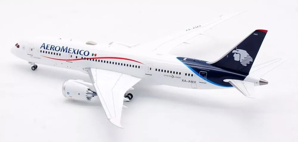 INFLIGHT 200 B787-8 DREAMLINER AEROMEXICO REG: XA-AMX