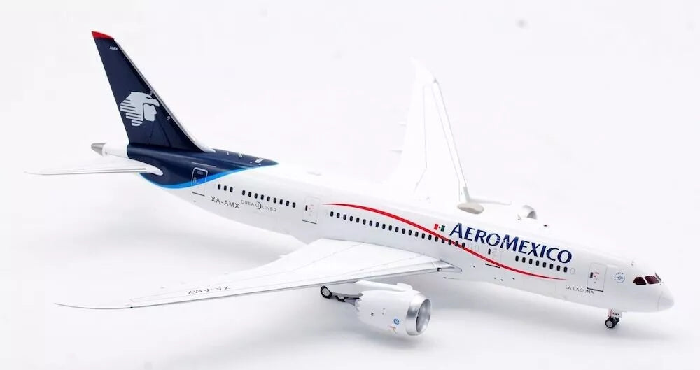 INFLIGHT 200 B787-8 DREAMLINER AEROMEXICO REG: XA-AMX