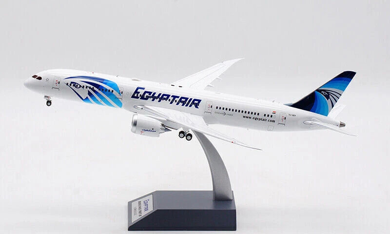 INFLIGHT 200 B787 EGYPTAIR REG: SU-GER WITH STAND