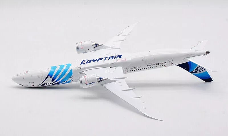 INFLIGHT 200 B787 EGYPTAIR REG: SU-GER WITH STAND