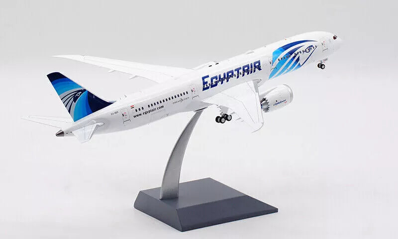 INFLIGHT 200 B787 EGYPTAIR REG: SU-GER WITH STAND