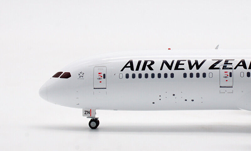 INFLIGHT 200 B787-9 AIR NEW ZEALAND REG: ZK-NZN