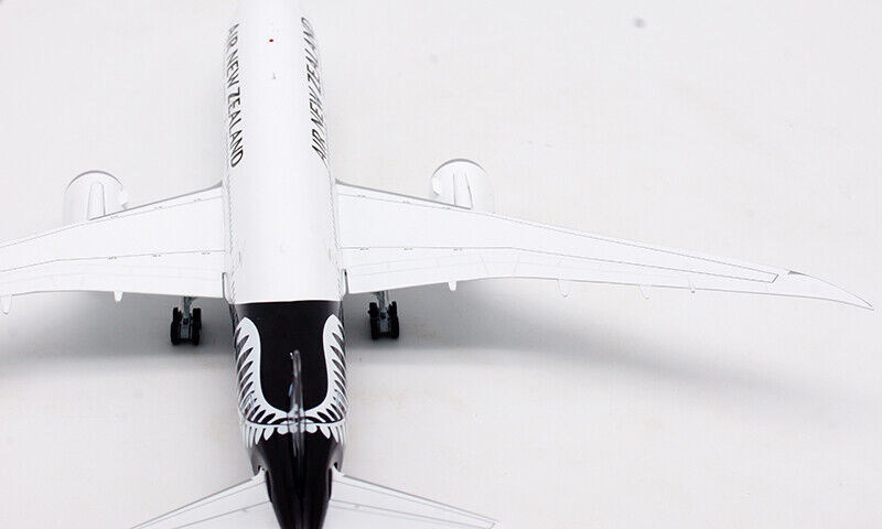 INFLIGHT 200 B787-9 AIR NEW ZEALAND REG: ZK-NZN