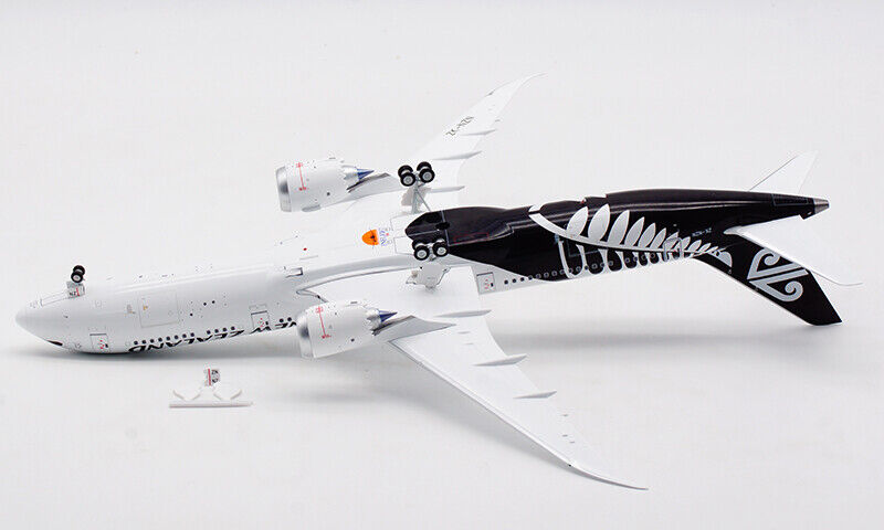INFLIGHT 200 B787-9 AIR NEW ZEALAND REG: ZK-NZN