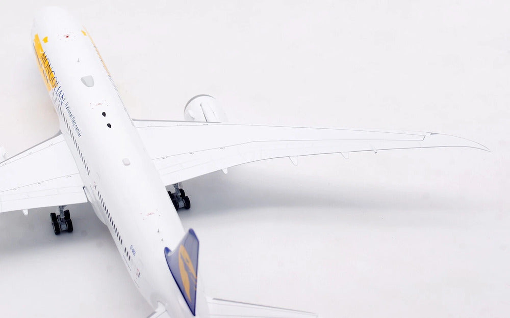 INFLIGHT 200 B787-9 DREAMLINER MIAT MONGOLIAN AIRLINES REG: EI-MGL