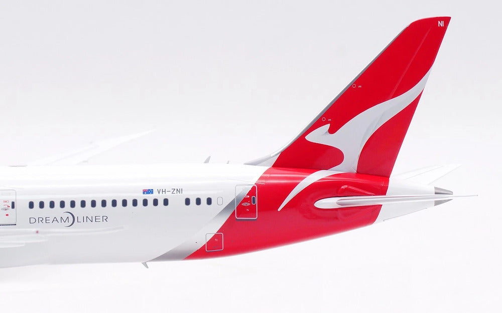 INFLIGHT 200 B787-9 DREAMLINER QANTAS REG: VH-ZNI