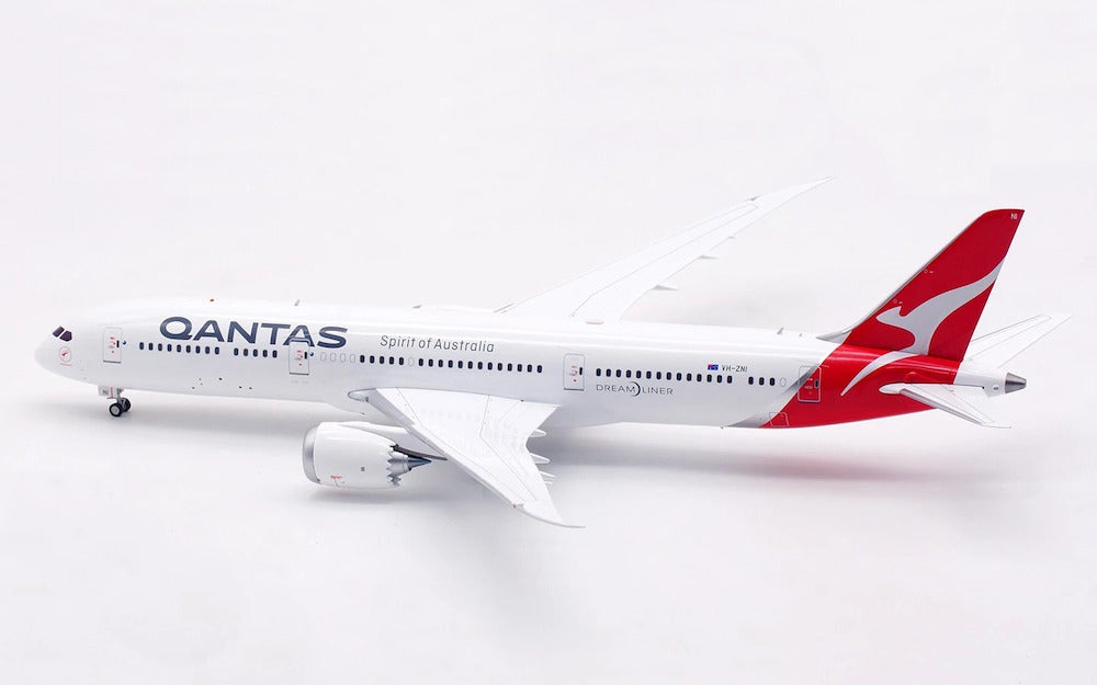 INFLIGHT 200 B787-9 DREAMLINER QANTAS REG: VH-ZNI