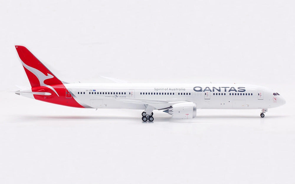 INFLIGHT 200 B787-9 DREAMLINER QANTAS REG: VH-ZNI