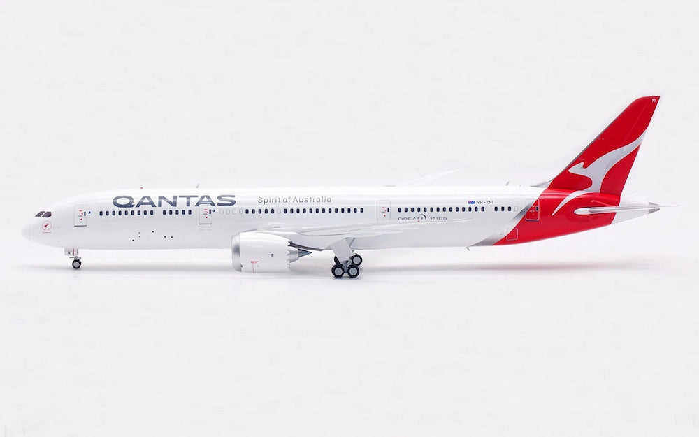 INFLIGHT 200 B787-9 DREAMLINER QANTAS REG: VH-ZNI