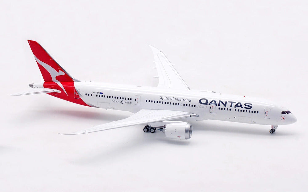 INFLIGHT 200 B787-9 DREAMLINER QANTAS REG: VH-ZNI