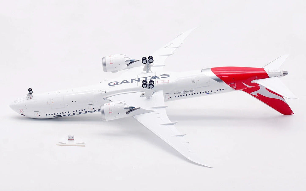 INFLIGHT 200 B787-9 DREAMLINER QANTAS REG: VH-ZNI