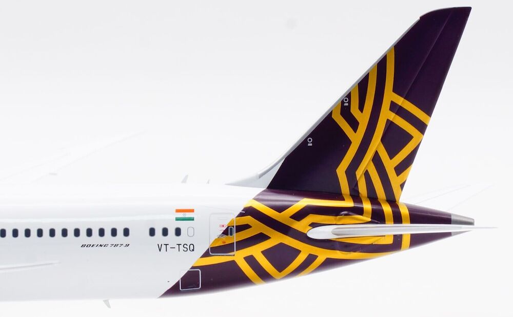 INFLIGHT 200 B787-9 DREAMLINER VISTARA REG: VT-TSQ