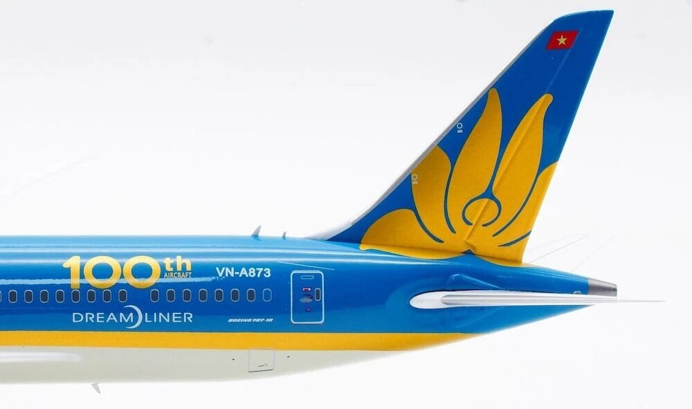 INFLIGHT 200 B787-10 DREAMLINER VIETNAM AIRLINES REG: VN-A873