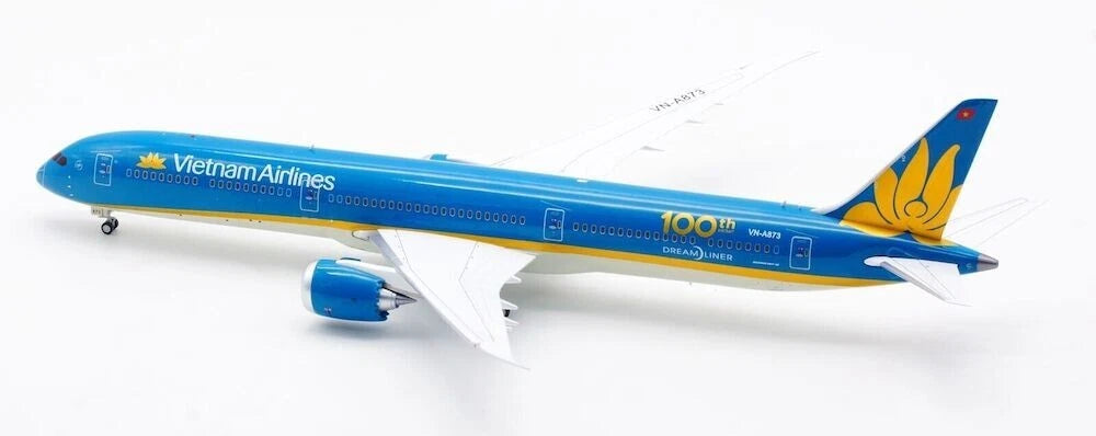 INFLIGHT 200 B787-10 DREAMLINER VIETNAM AIRLINES REG: VN-A873