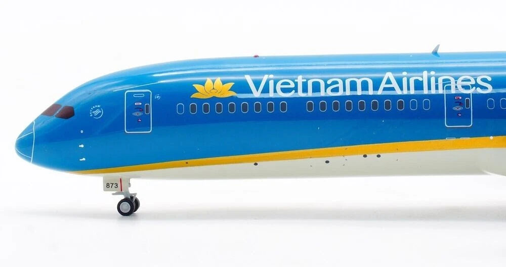 INFLIGHT 200 B787-10 DREAMLINER VIETNAM AIRLINES REG: VN-A873