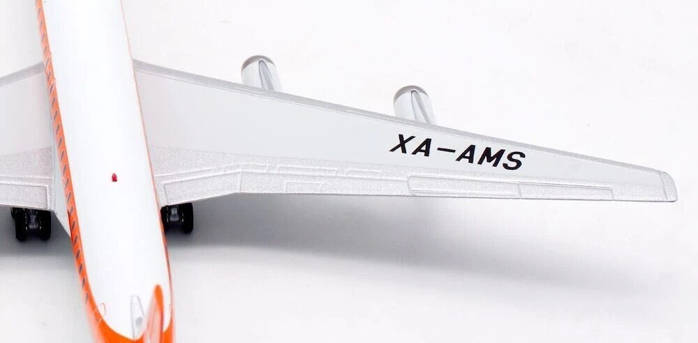 INFLIGHT 200 DC-8-62 AEROMEXICO REG: XA-AMS