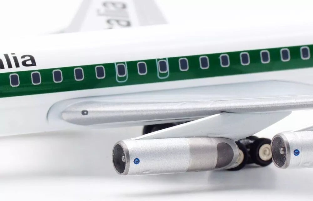 INFLIGHT 200  DC-8-62H ALITALIA REG: I-DIWN